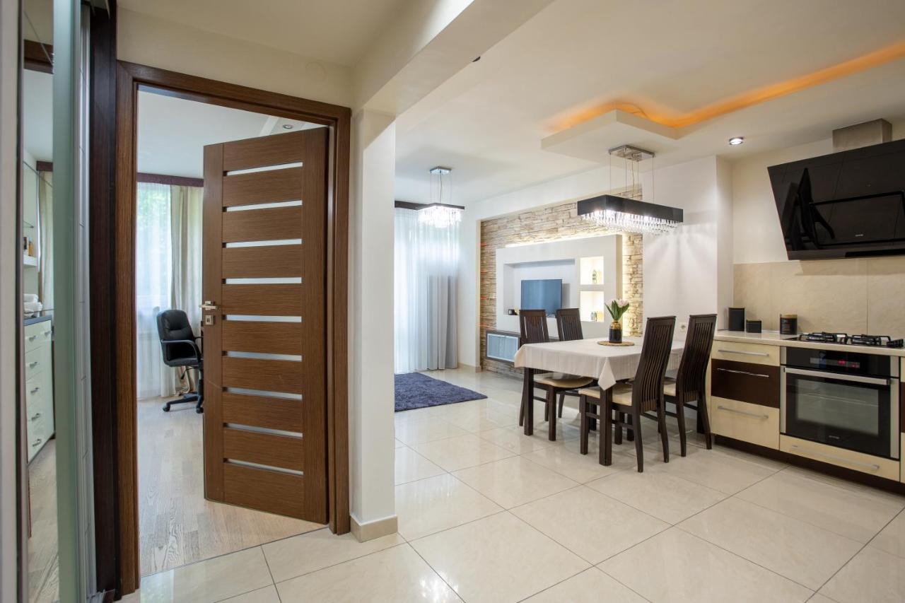 Golden - Location - Grzybowska 5 Апартаменти