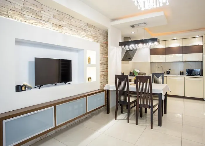 Golden Apartments Warsaw - Top Location - Grzybowska 5